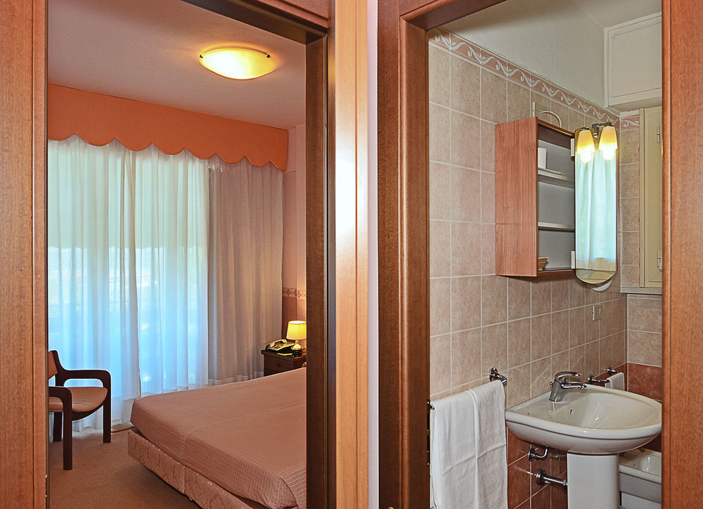 Hotel Areion ฟอร์เต เดย์ มาร์มี ภายนอก รูปภาพ